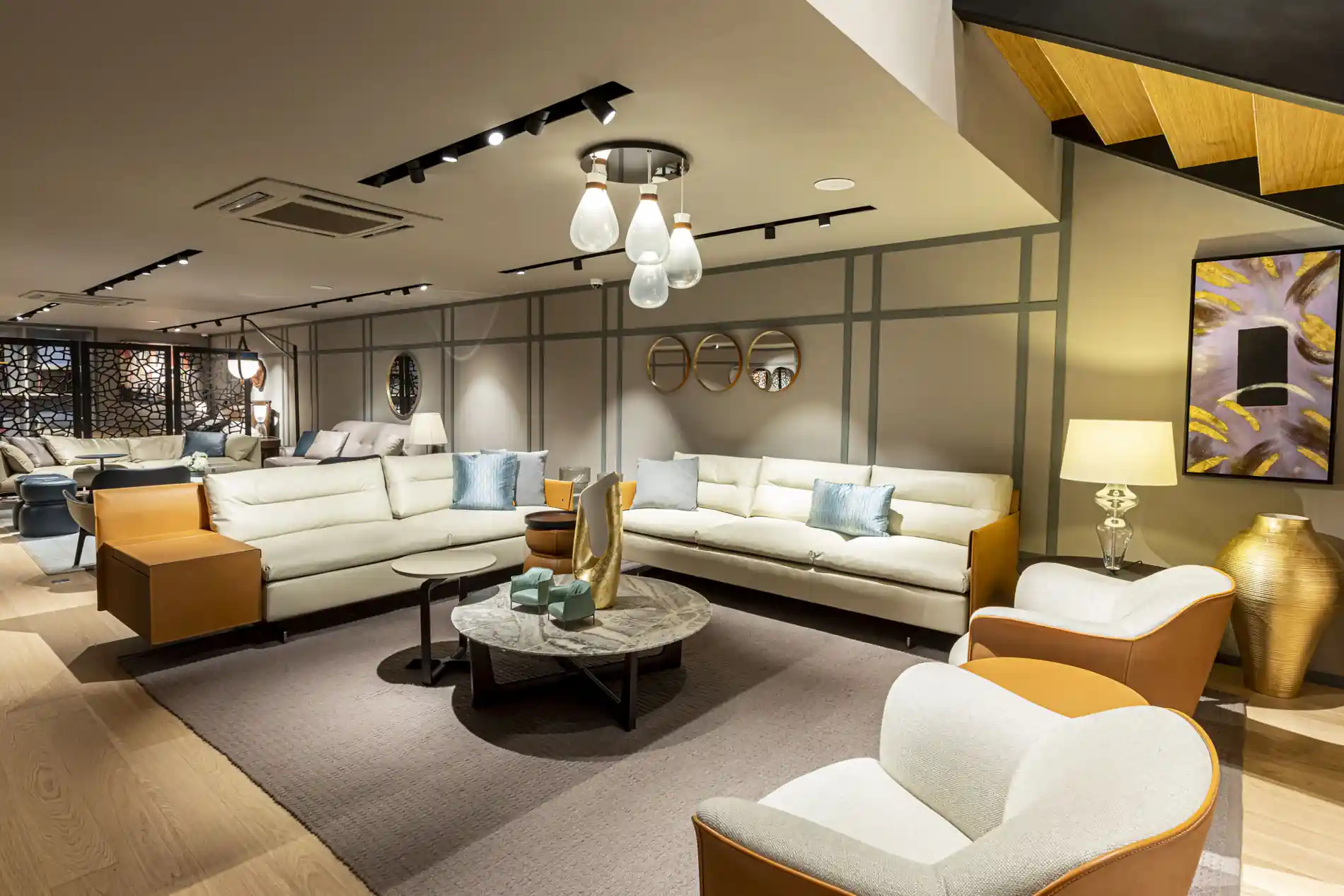 Showroom Poltrona Frau Casablanca