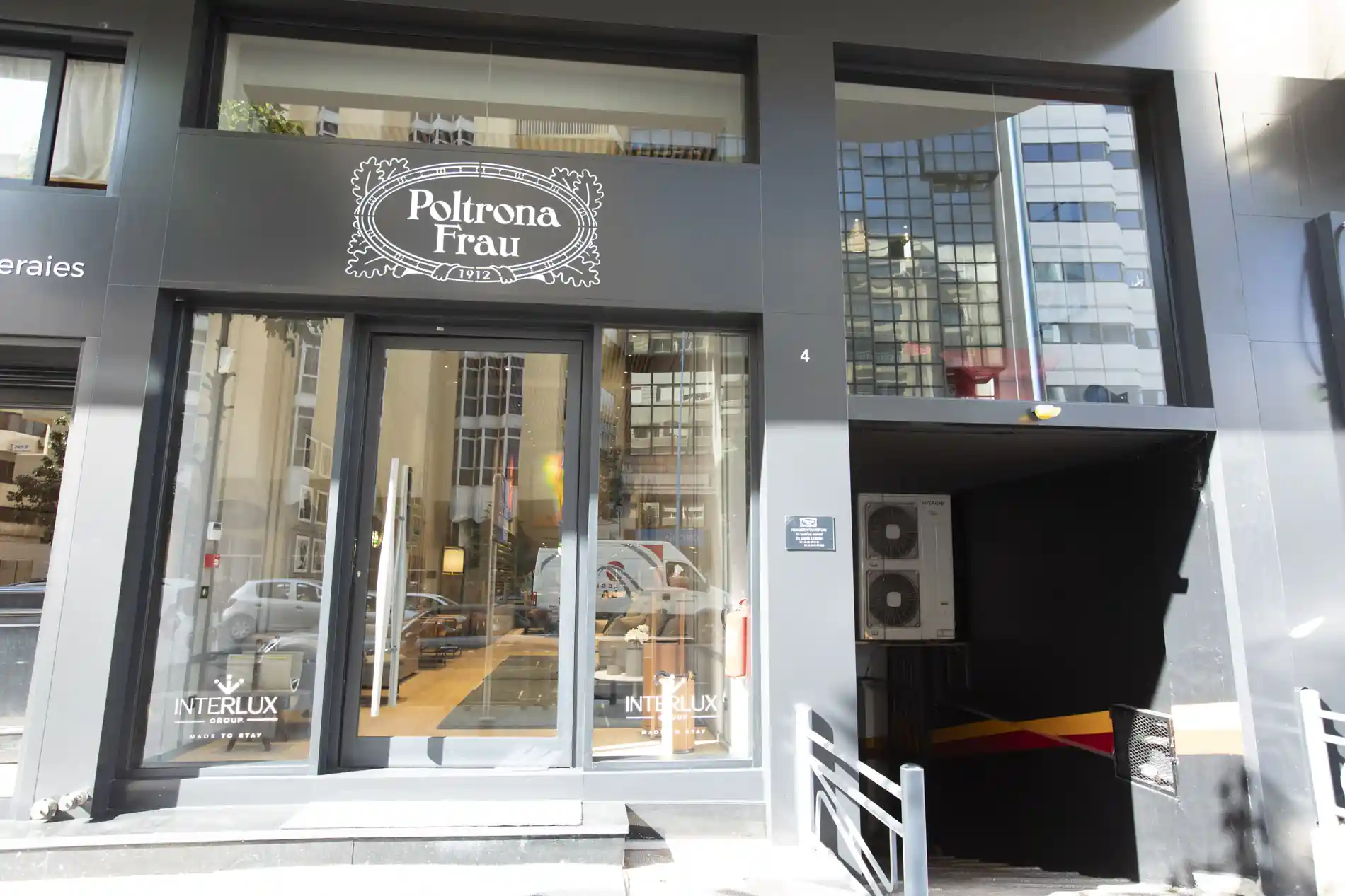 Showroom Poltrona Frau Casablanca