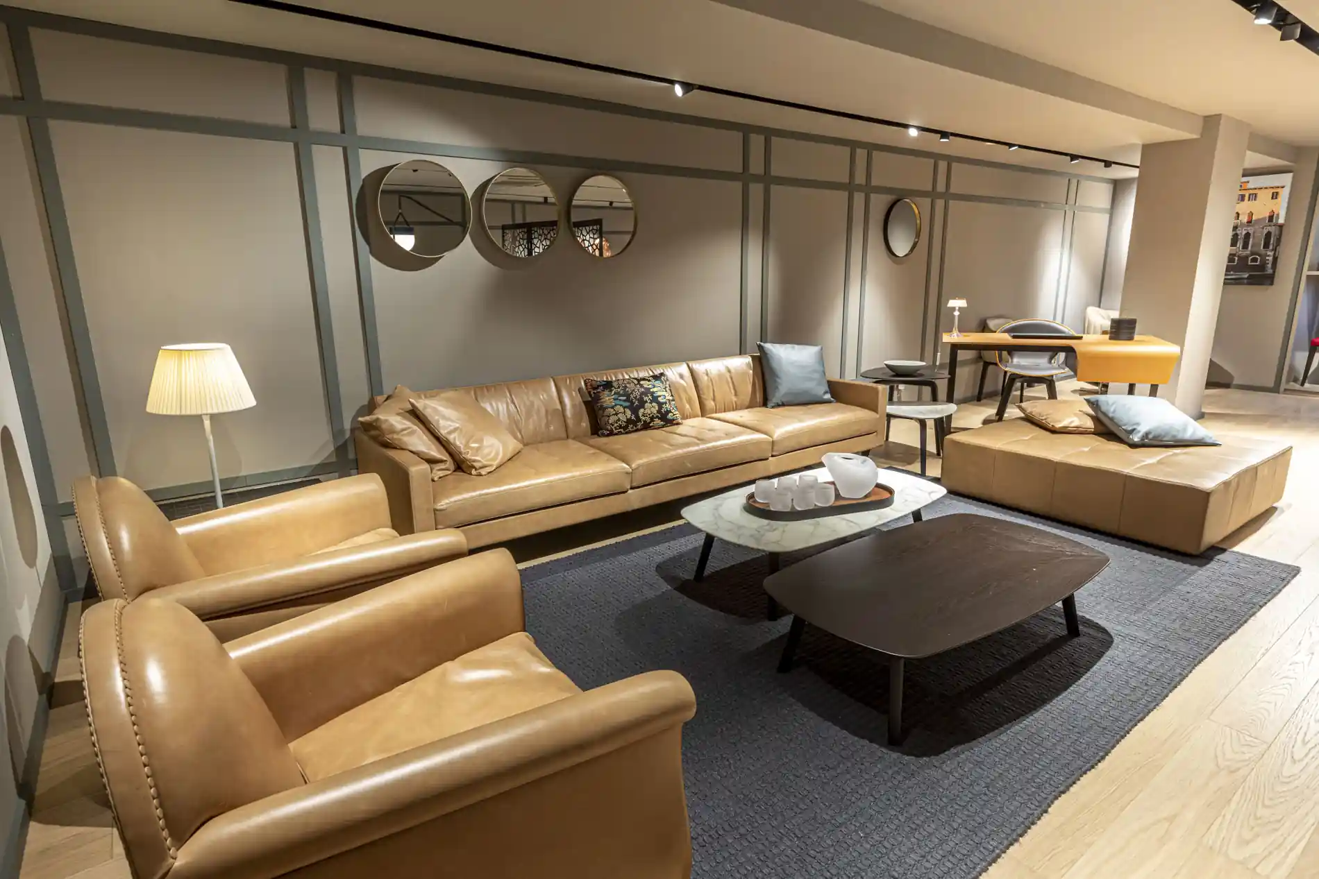 Showroom Poltrona Frau Casablanca